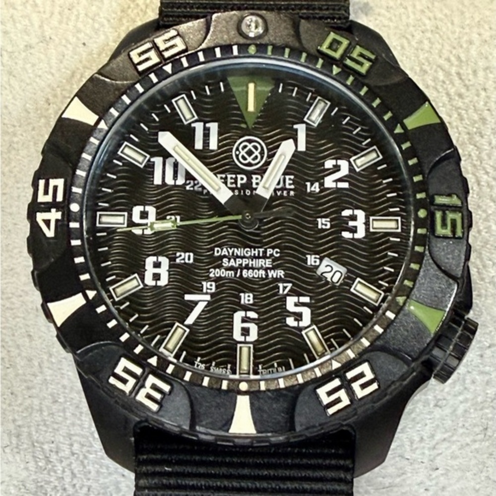 DEEP BLUE Day/Night PC Date Diver Mens Sport Watch. - Picture 2 of 8